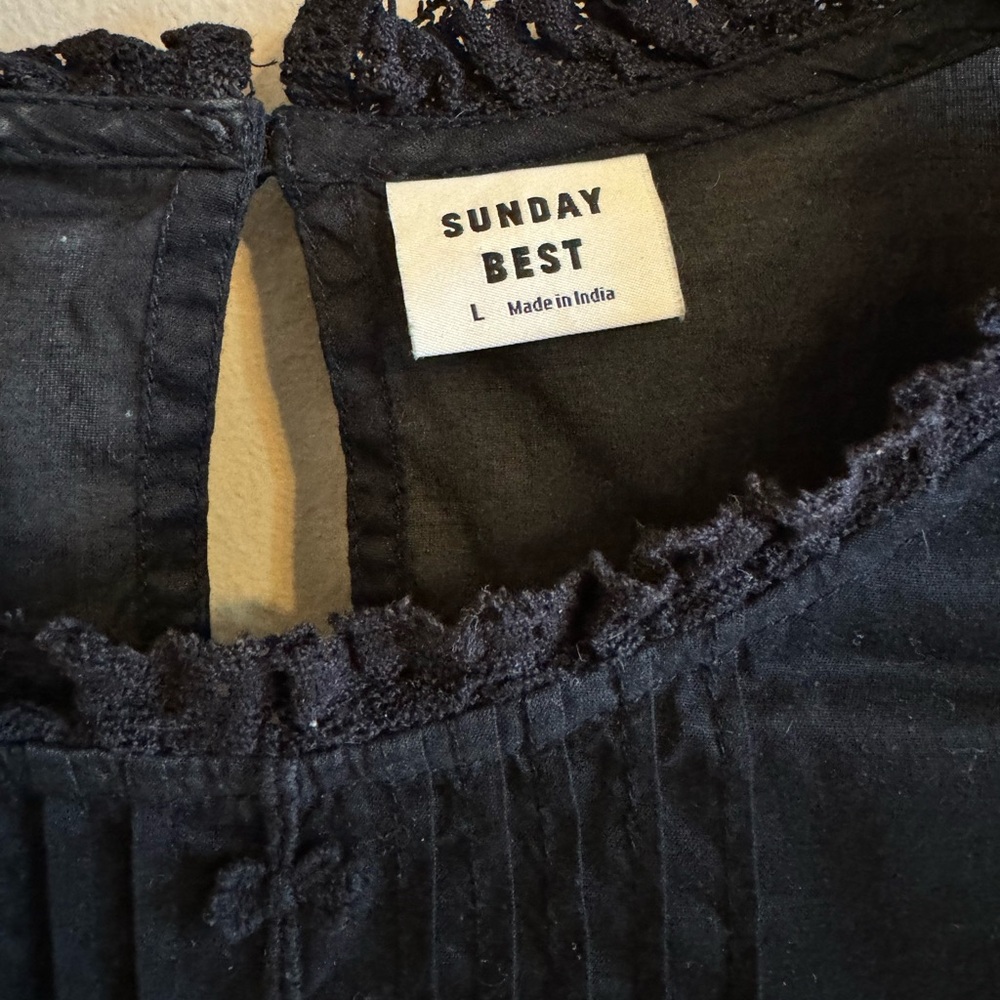 Elegant Black Ruffled Women's Top - Picture 3 of 5